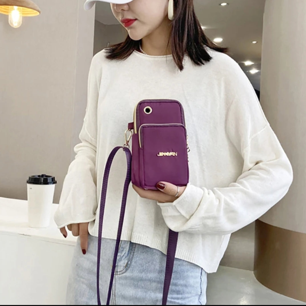 Single shoulder cross body cell phone bag